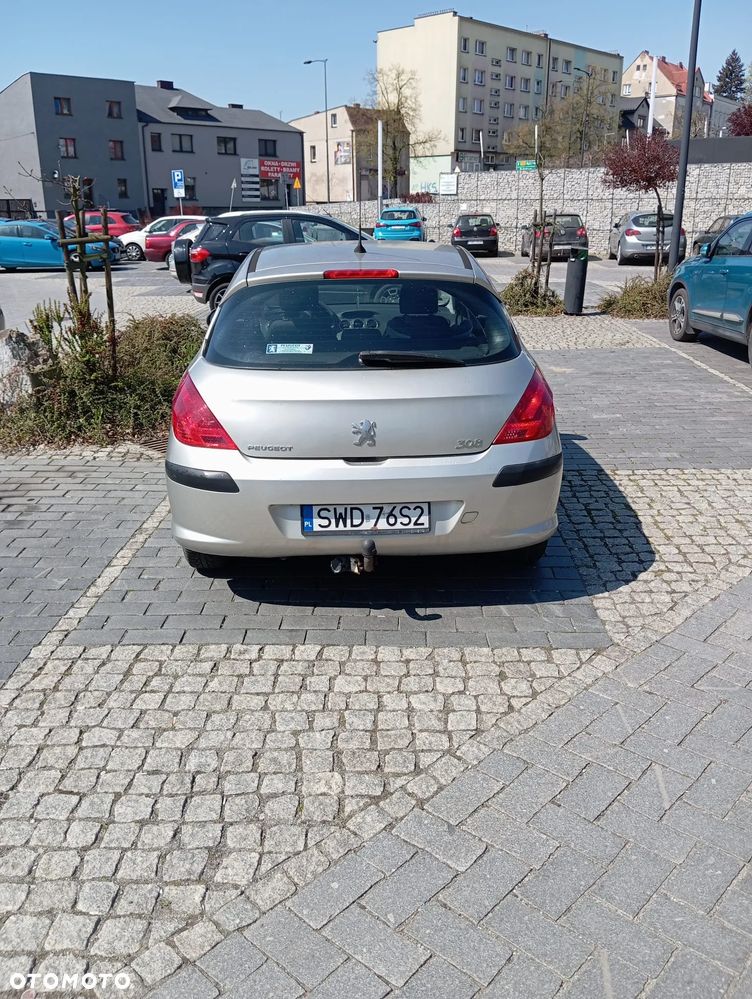 Peugeot 308 - 4
