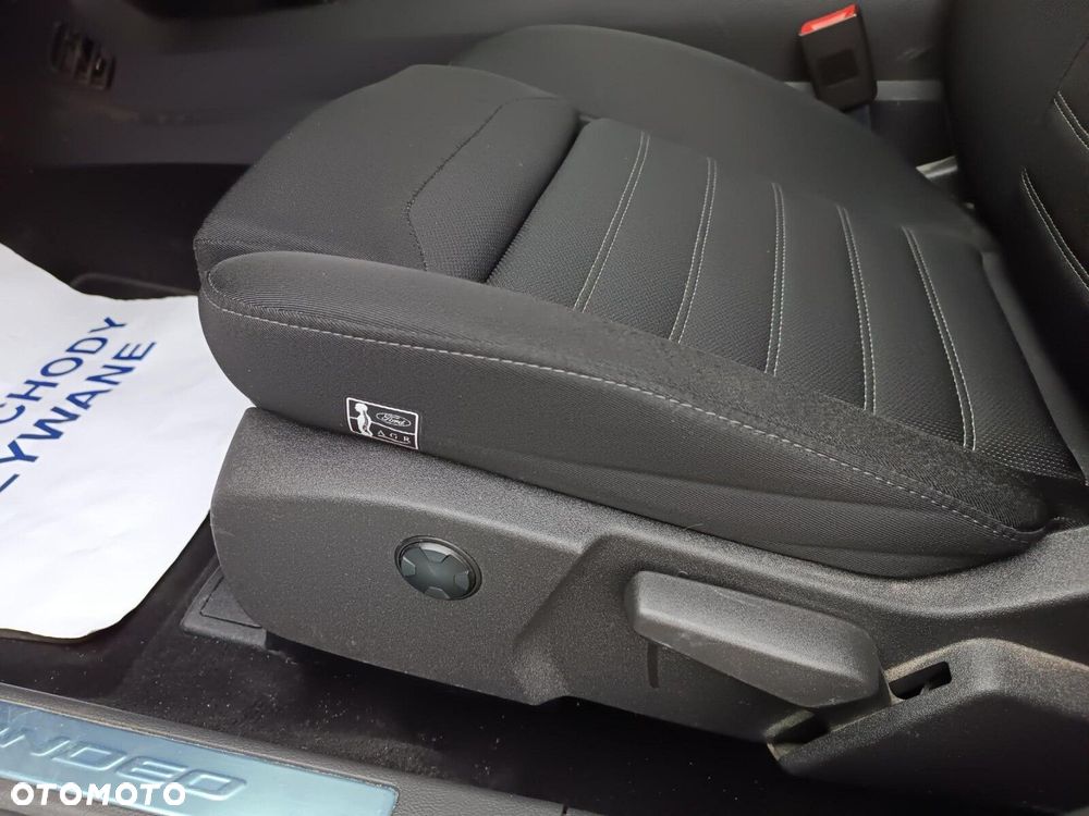 Ford Mondeo 2.0 EcoBlue Titanium - 34