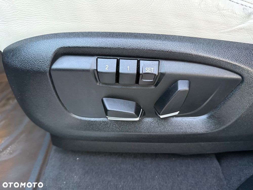 BMW X5 - 25