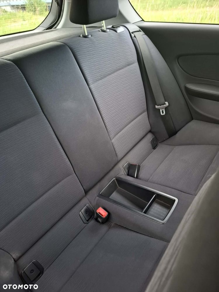 BMW Seria 1 116i - 14