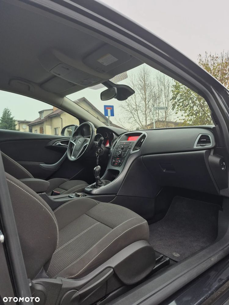 Opel Astra 1.4 Turbo - 9