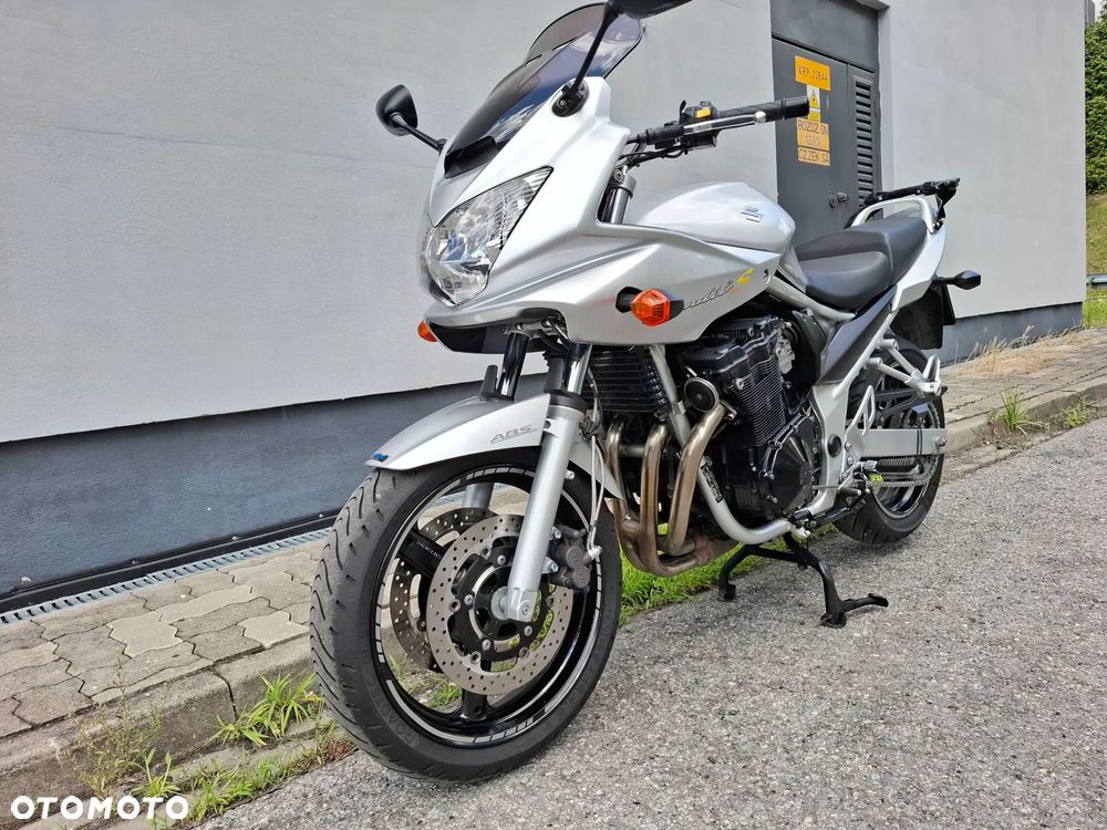 Suzuki Bandit - 27
