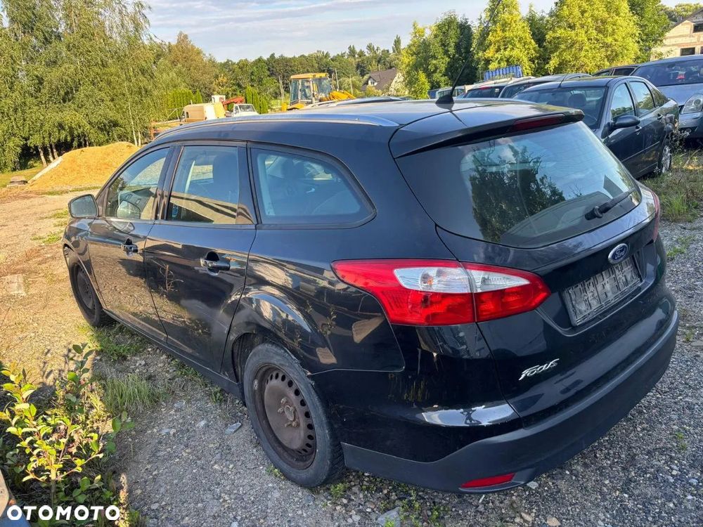 Lampy tył, przód prawa, lewa Ford Focus MK3 kombi 2011 - 3