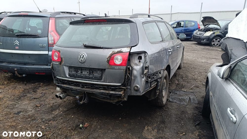 35892 VW passat b6 model od 06-10 silnik 2.0 TDI CBAB 140 km skrzynia KNS lakier LA7T - 5