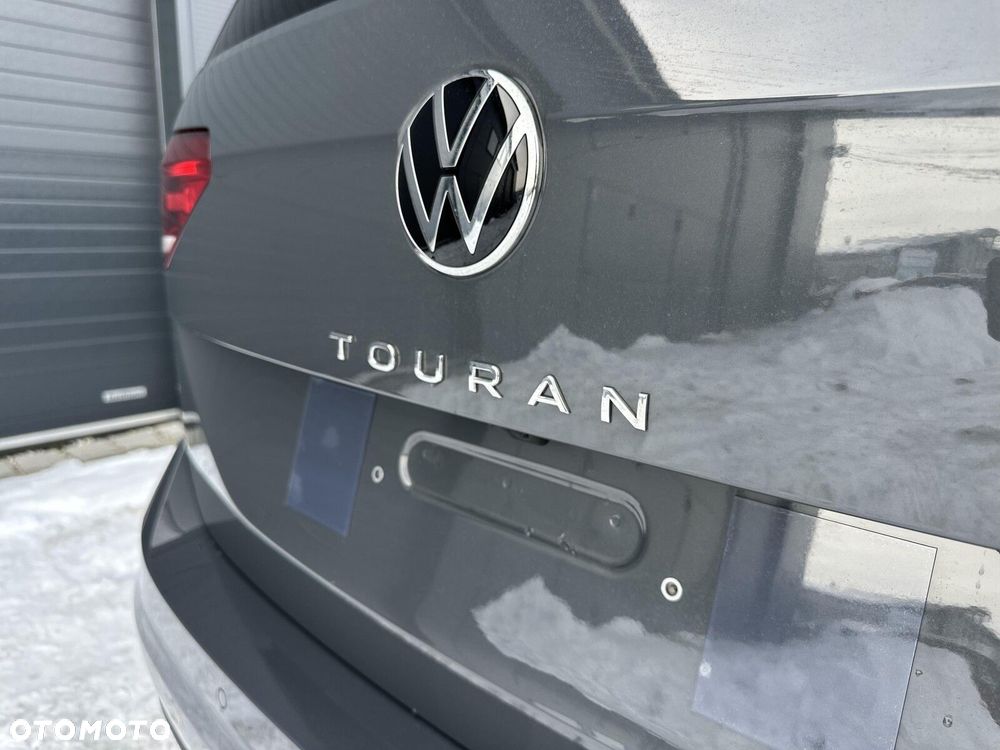 Volkswagen Touran - 38