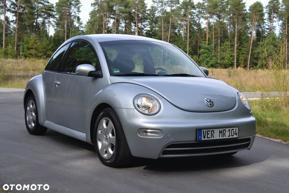 Volkswagen New Beetle - 2