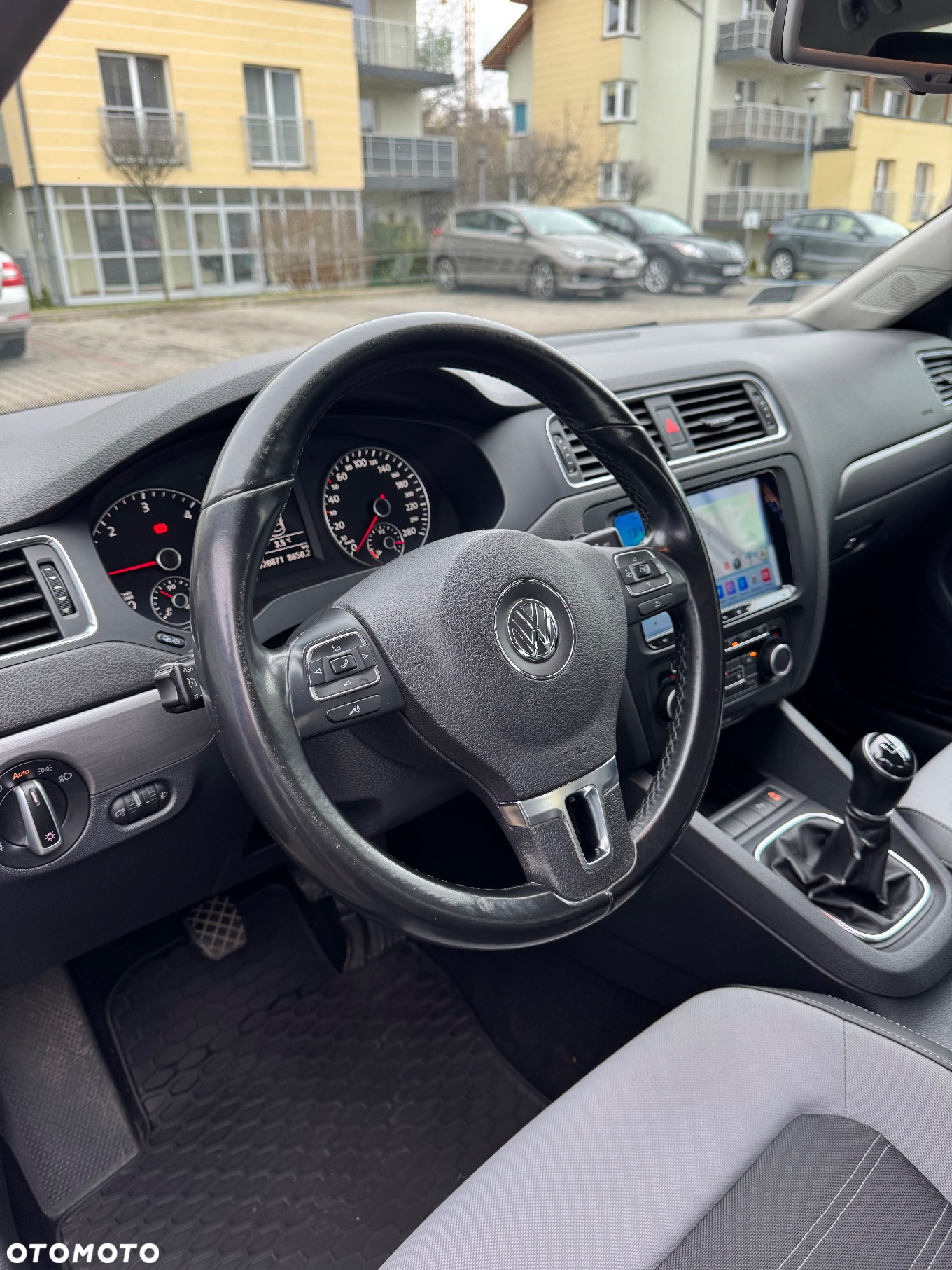 Volkswagen Jetta - 16