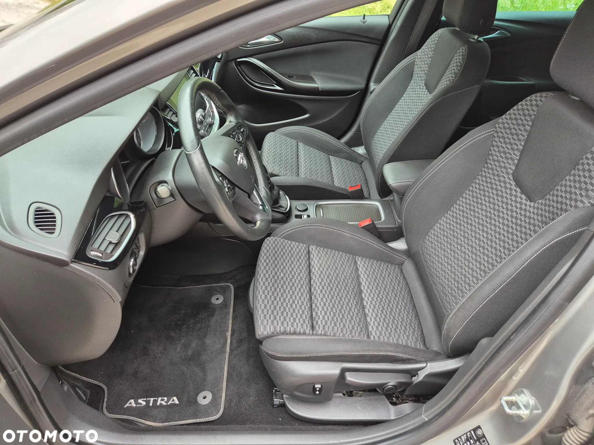 Opel Astra V 1.6 CDTI Essentia S&S - 14