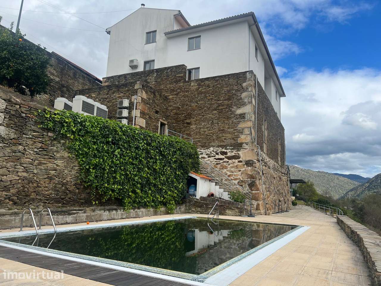 Hotel pronto e equipado em Carrazeda de Ansiães - Região do Rio Douro - Grande imagem: 4/50