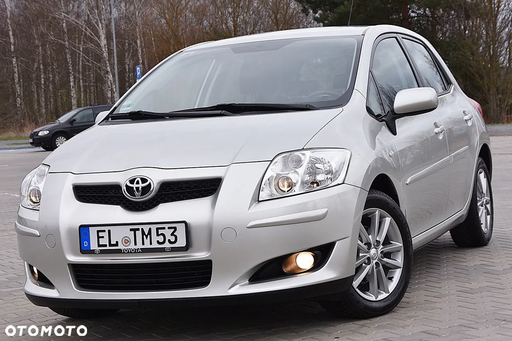 Toyota Auris 1.6 Luna - 11