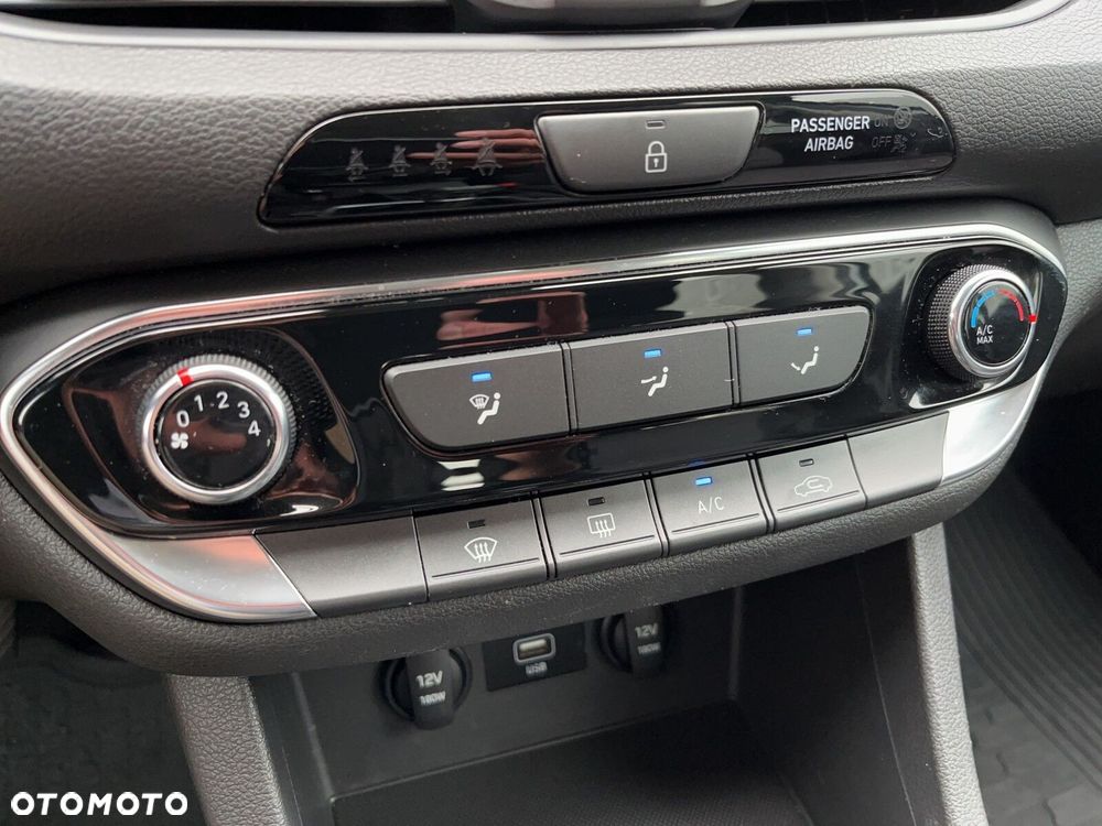 Hyundai i30 - 25