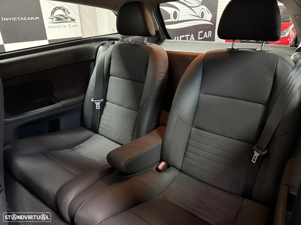 Volvo C30 2.0 D R-Design - 38