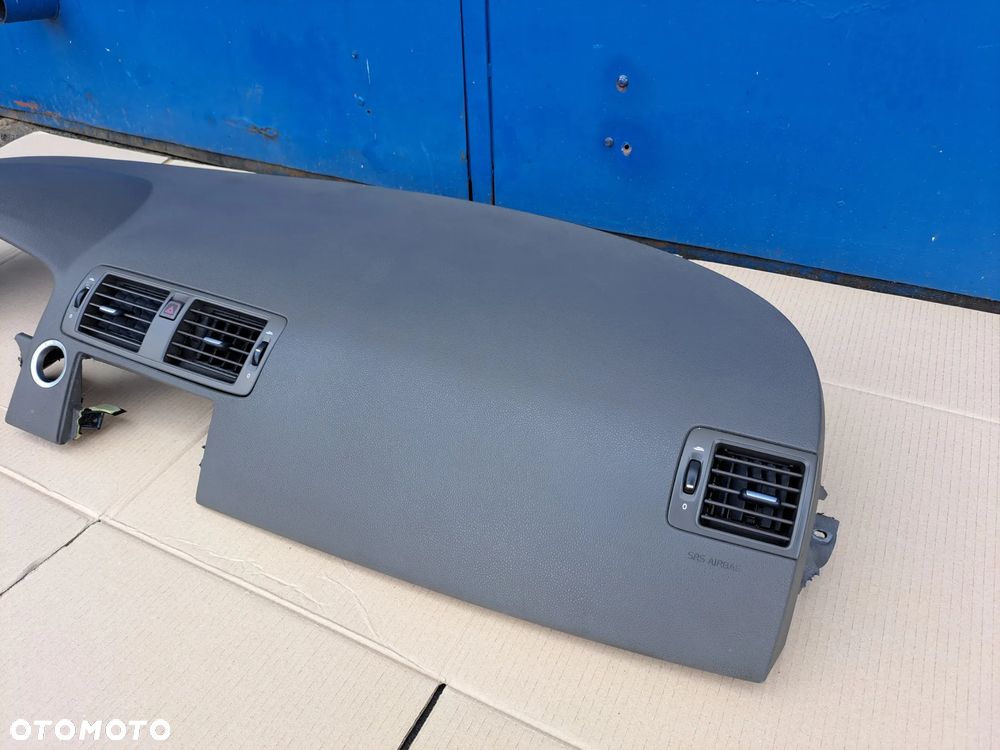 DESKA ROZDZIELCZA KONSOLA KOKPIT EU VOLVO V50 S40 C30 C70 KAWA Z MLEKIEM BRĄZOWA - 4