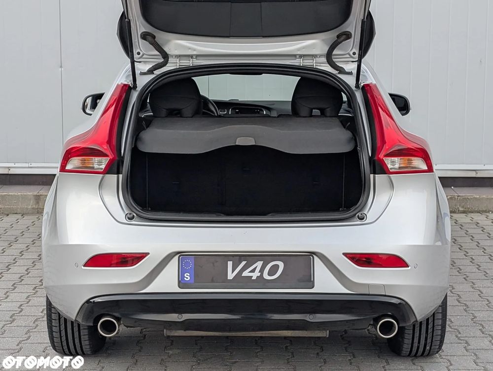 Volvo V40 T4 Drive-E Momentum - 4