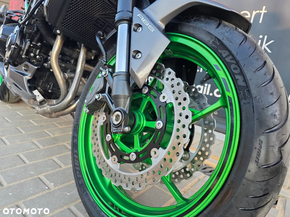 Kawasaki Z 900 - 16