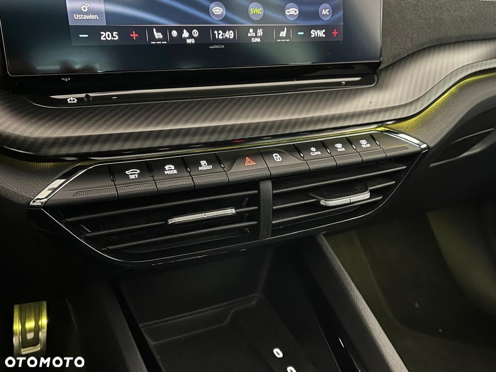 Skoda Octavia 2.0 TDI RS DSG - 40