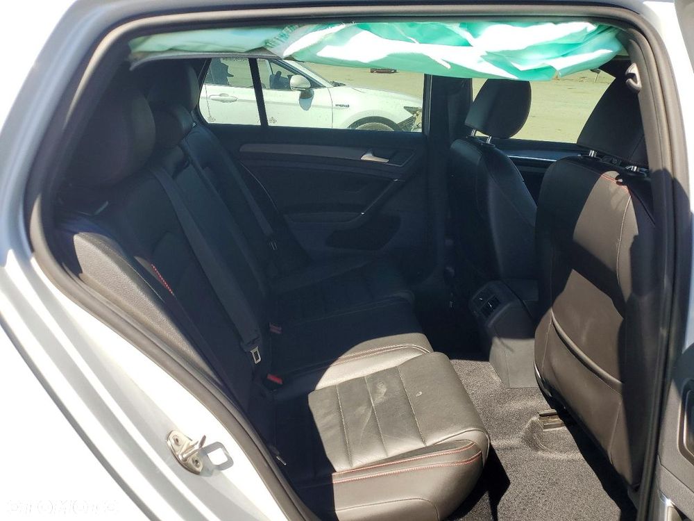 Volkswagen Golf GTI (BlueMotion Technology) DSG - 7