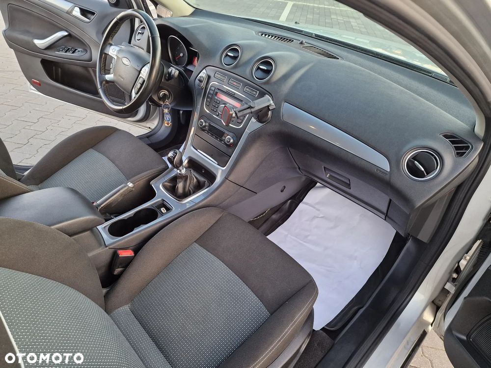 Ford Mondeo 1.6 T Titanium - 8