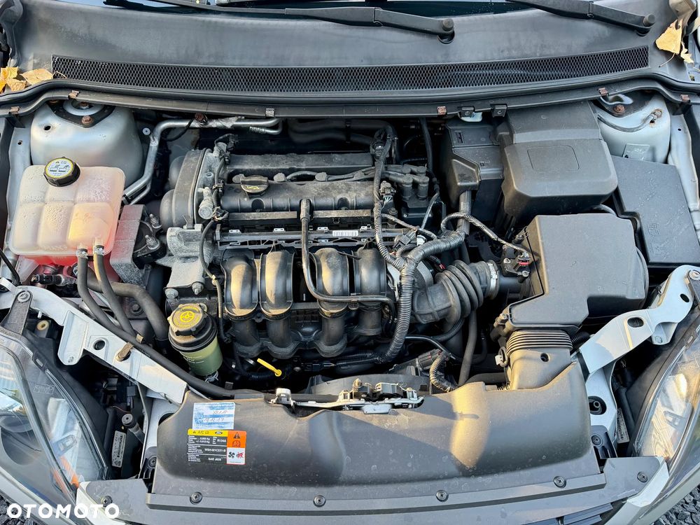 Ford Focus 1.6 Ti-VCT Titanium - 33