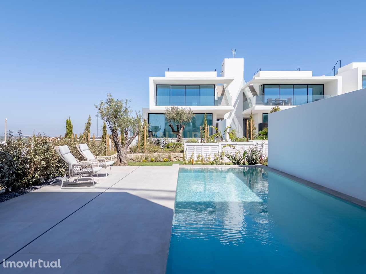 Quinta Dourada – Built by Design  | Moradias novas com piscina privati - Grande imagem: 2/34