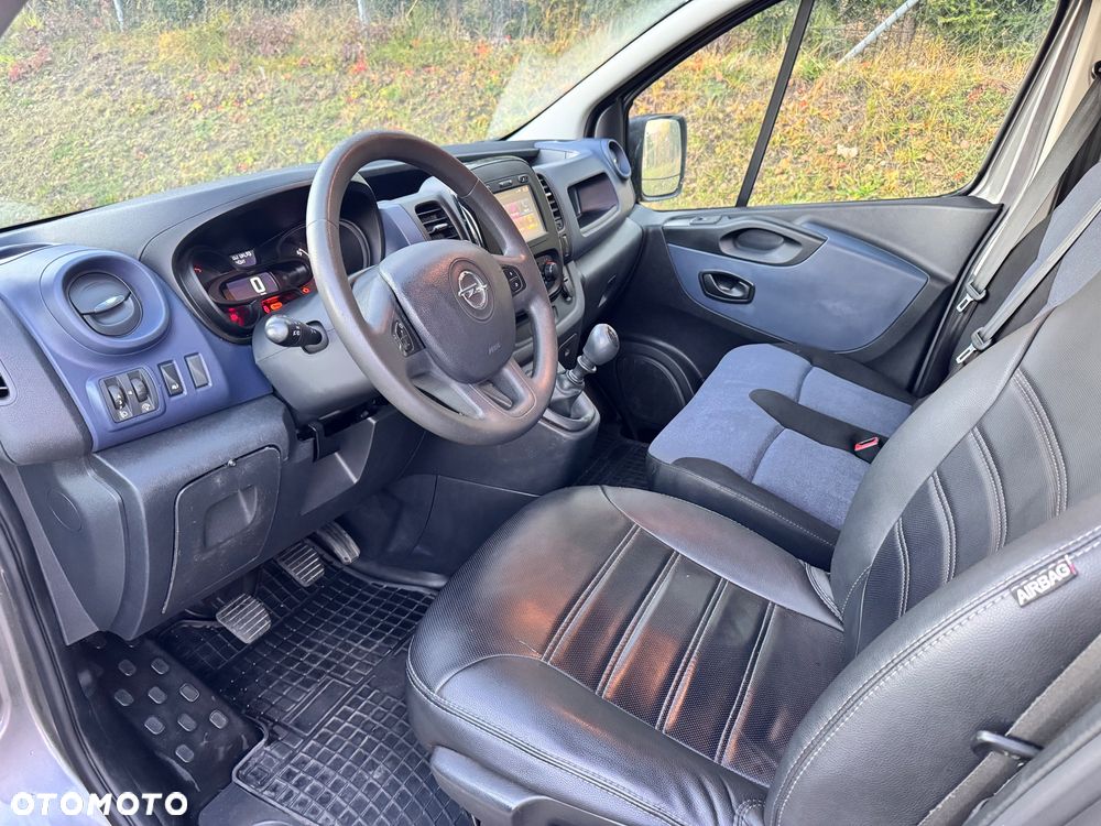 Opel Vivaro - 19