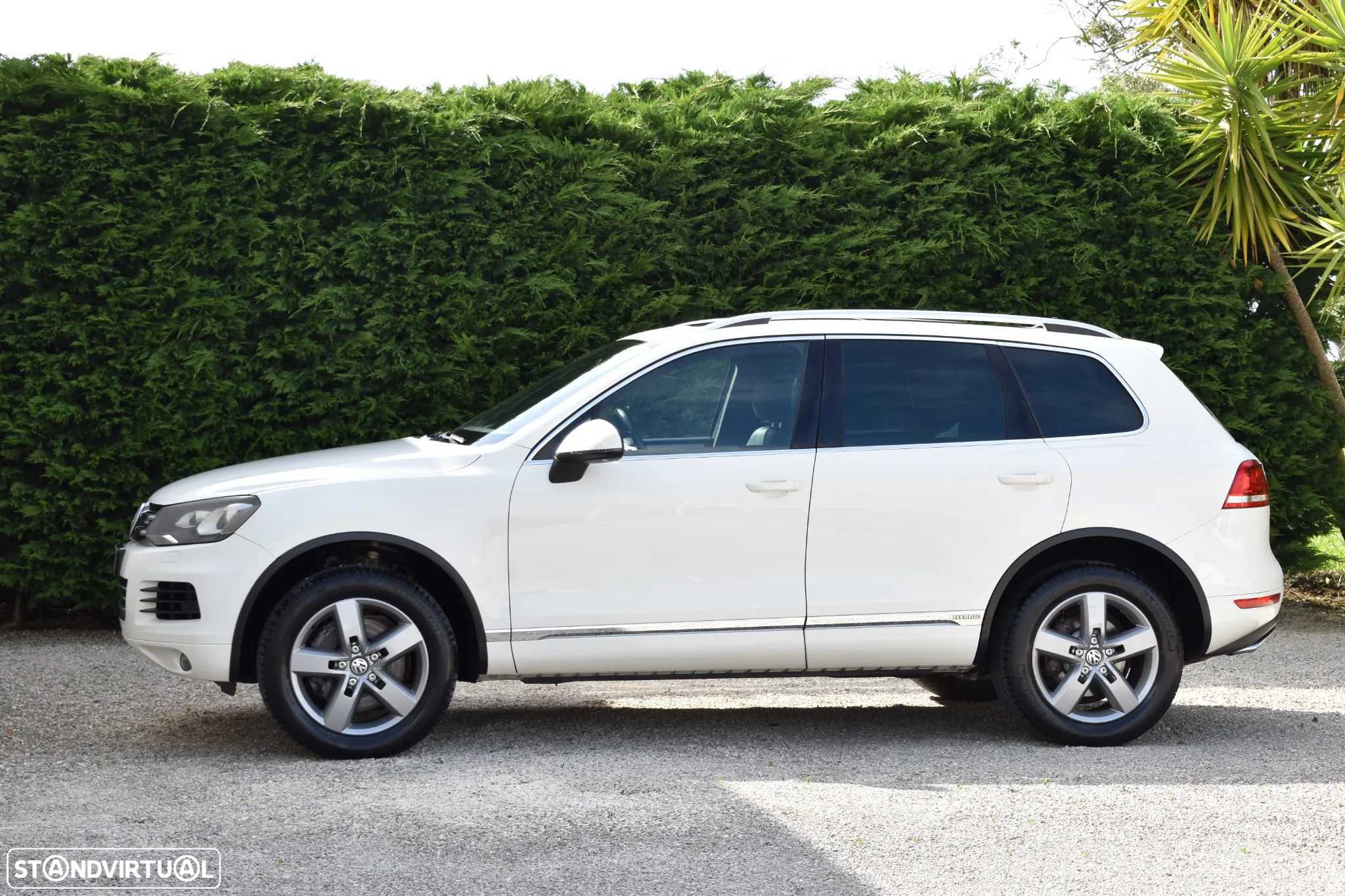 VW Touareg 3.0 TSI Hibrido - 2