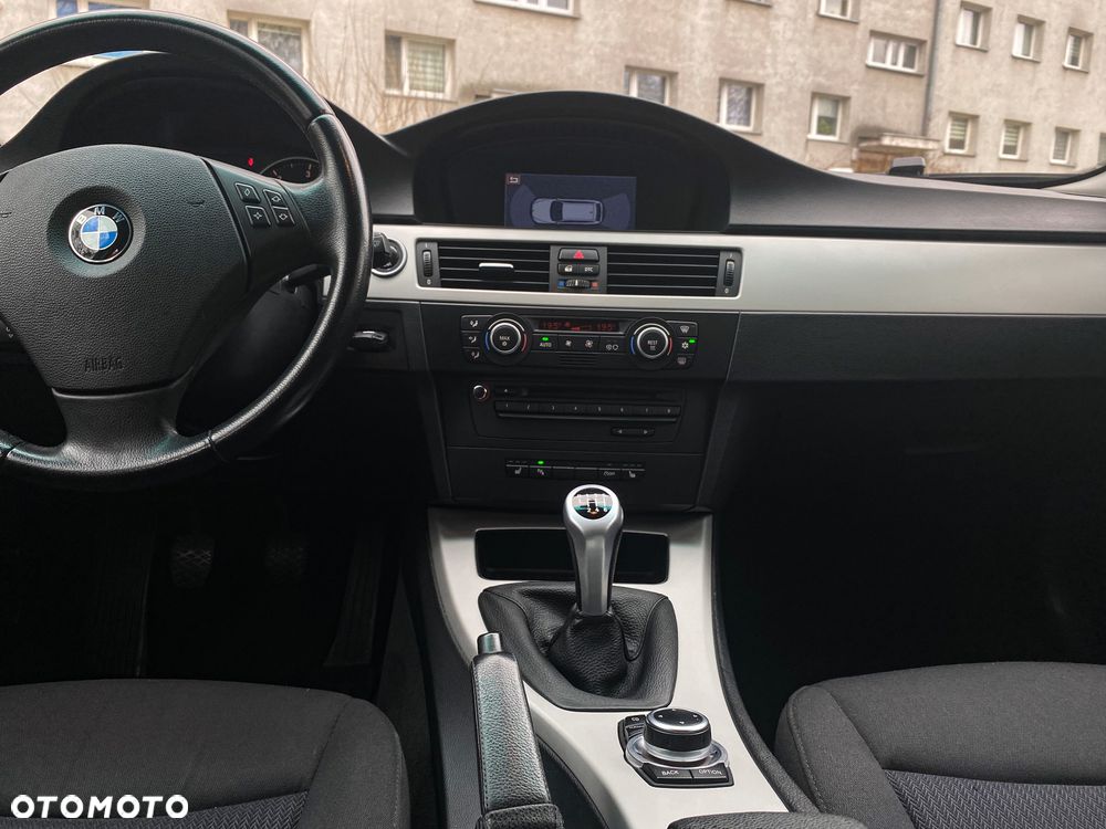 BMW Seria 3 - 16