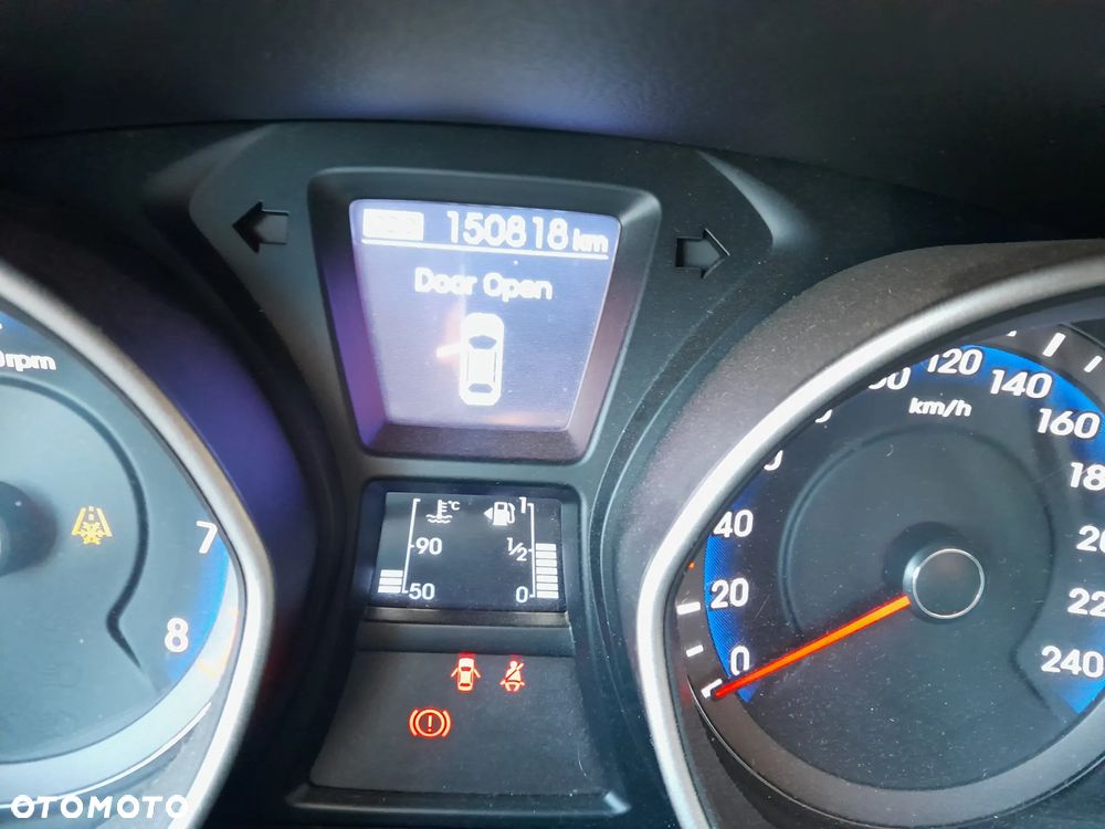 Hyundai i30 blue 1.6 GDI Passion - 13