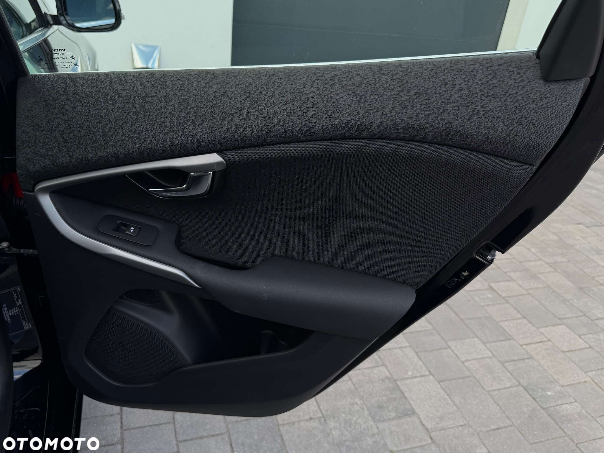 Volvo V40 T4 Powershift R Design - 32