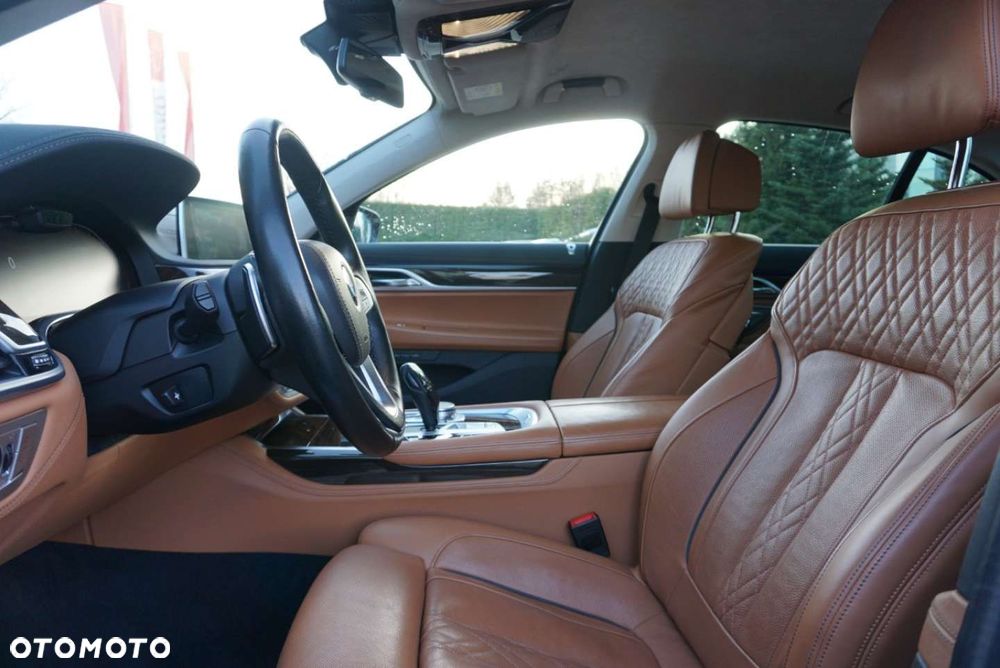 BMW Seria 7 - 15