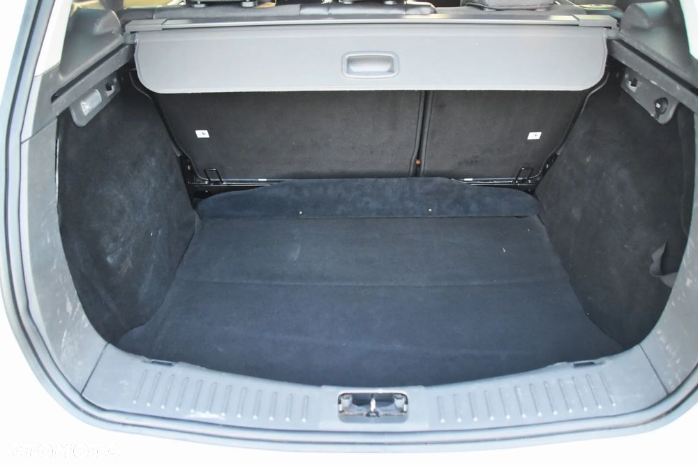 Ford Kuga 2.5 4x4 White Magic - 22