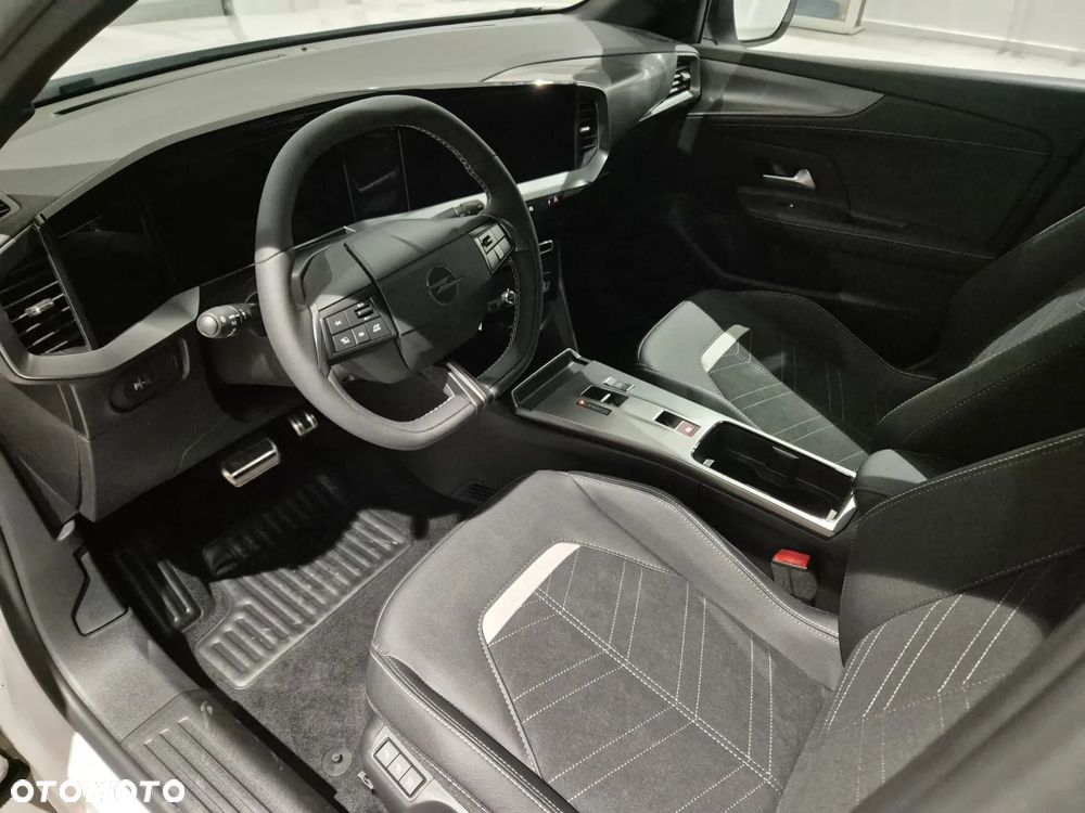 Opel Mokka 1.2 T mHEV GS S&S eDTC6 - 17