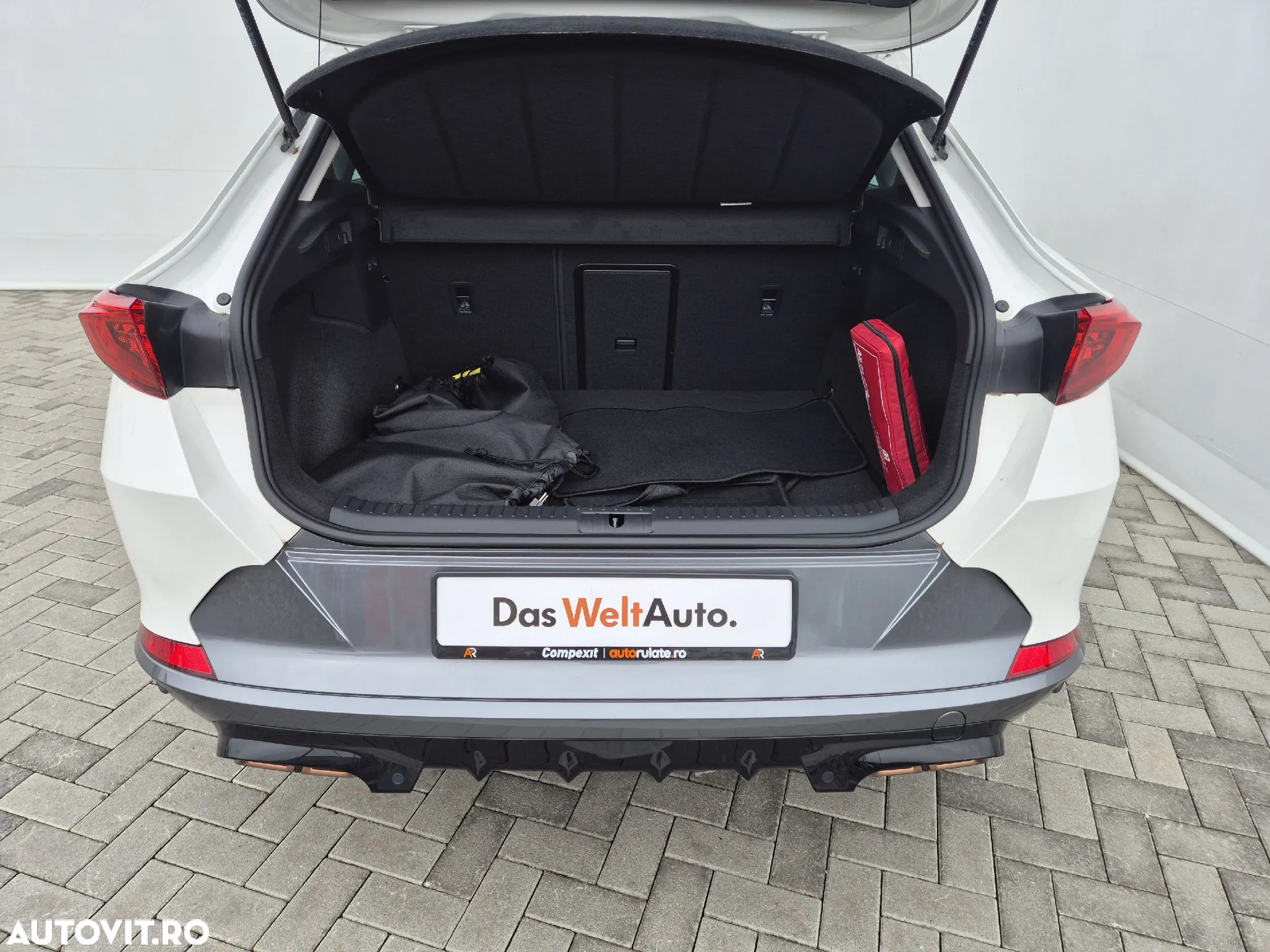 Cupra Formentor 1.4 e-Hybrid DSG - 31