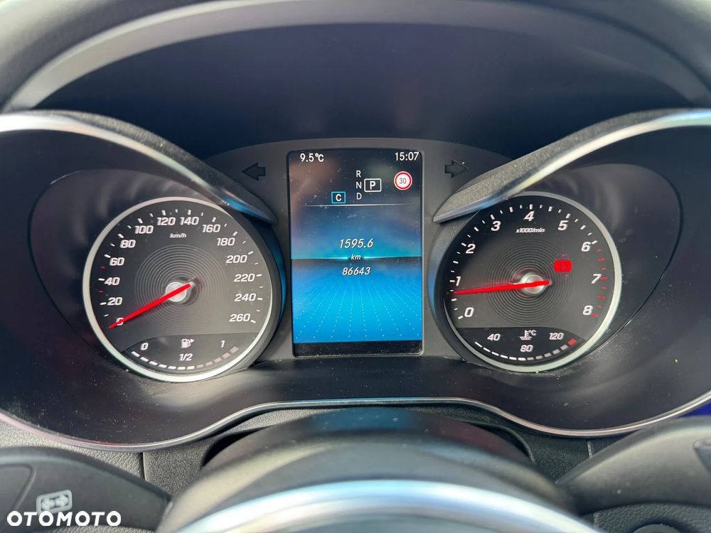 Mercedes-Benz GLC 300 4Matic 9G-TRONIC Edition AMG Line - 24