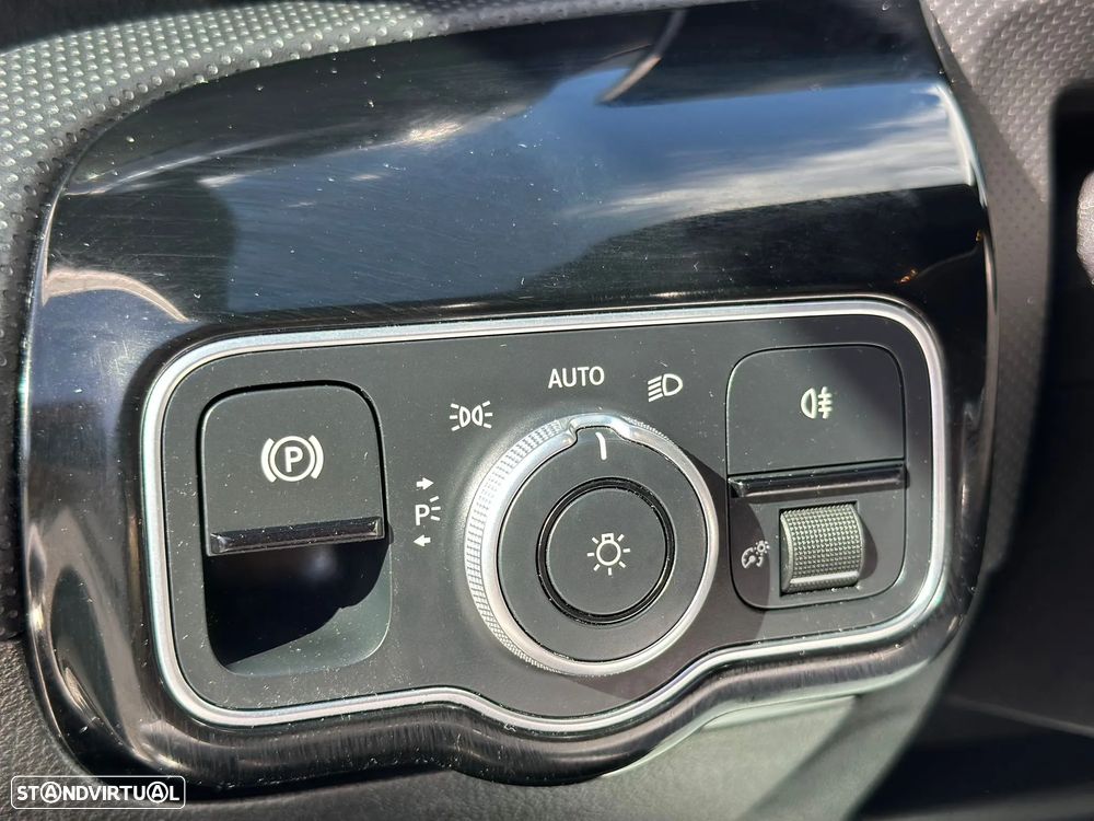 Mercedes-Benz A 180 d AMG Line Aut. - 29