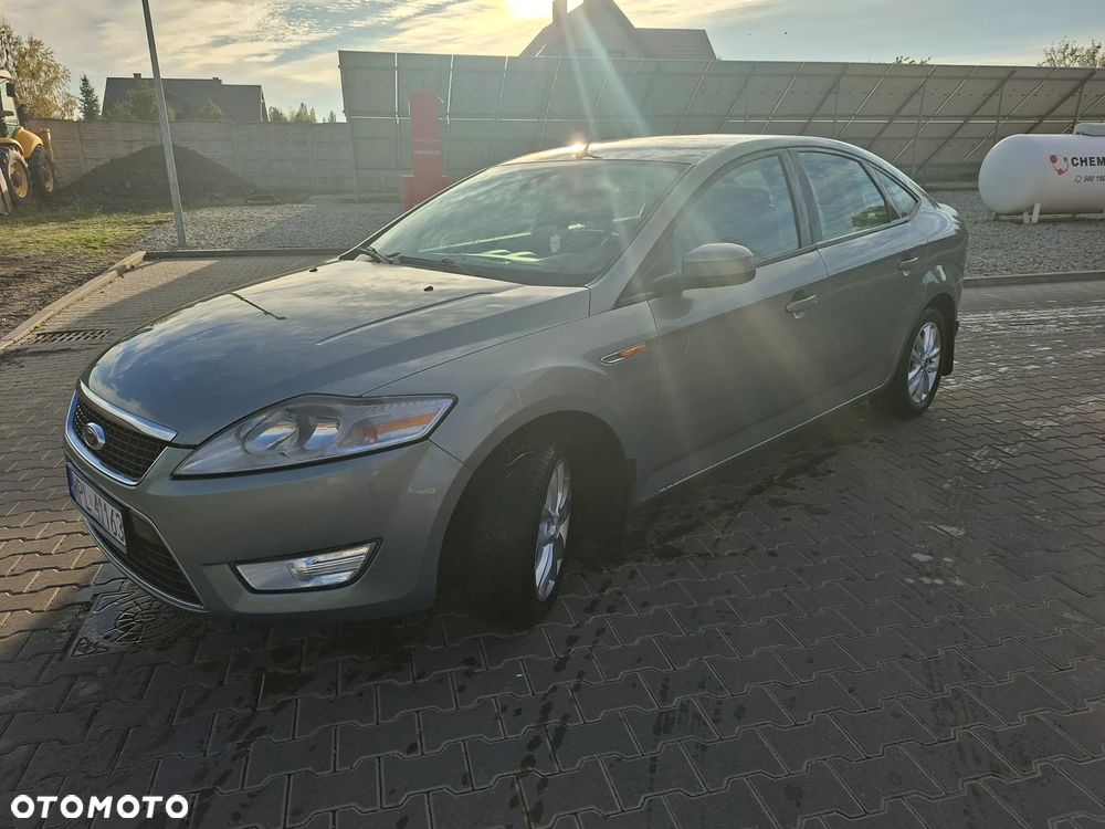 Ford Mondeo 1.8 TDCi Ambiente - 39