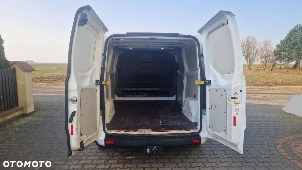 Ford Transit Custom - 11