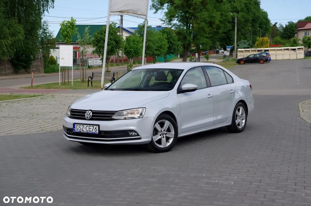 Volkswagen Jetta 2.0 TDI DPF BMT Trendline - 10