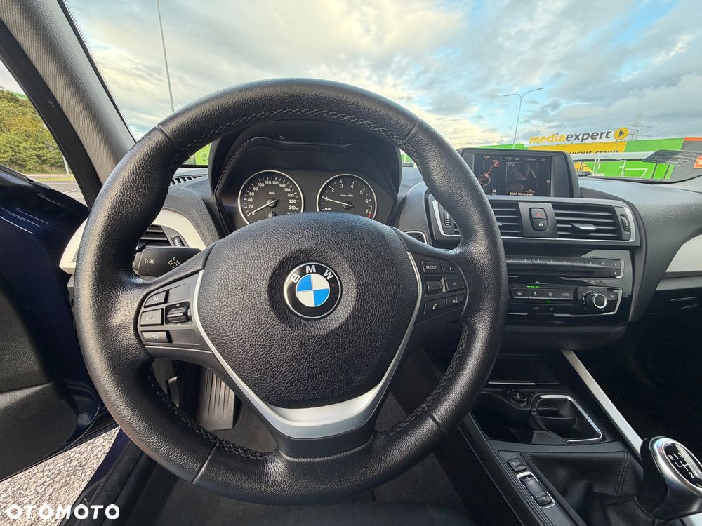 BMW Seria 1 116i - 15