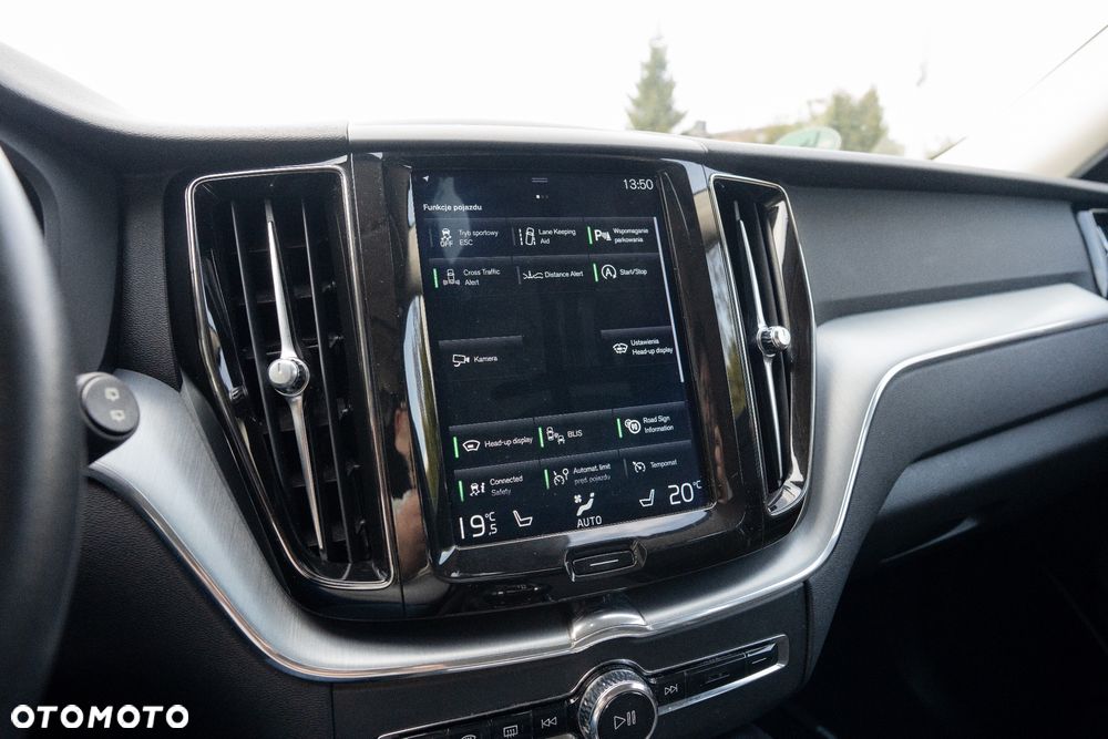 Volvo XC 60 D4 AWD Geartronic Momentum - 16