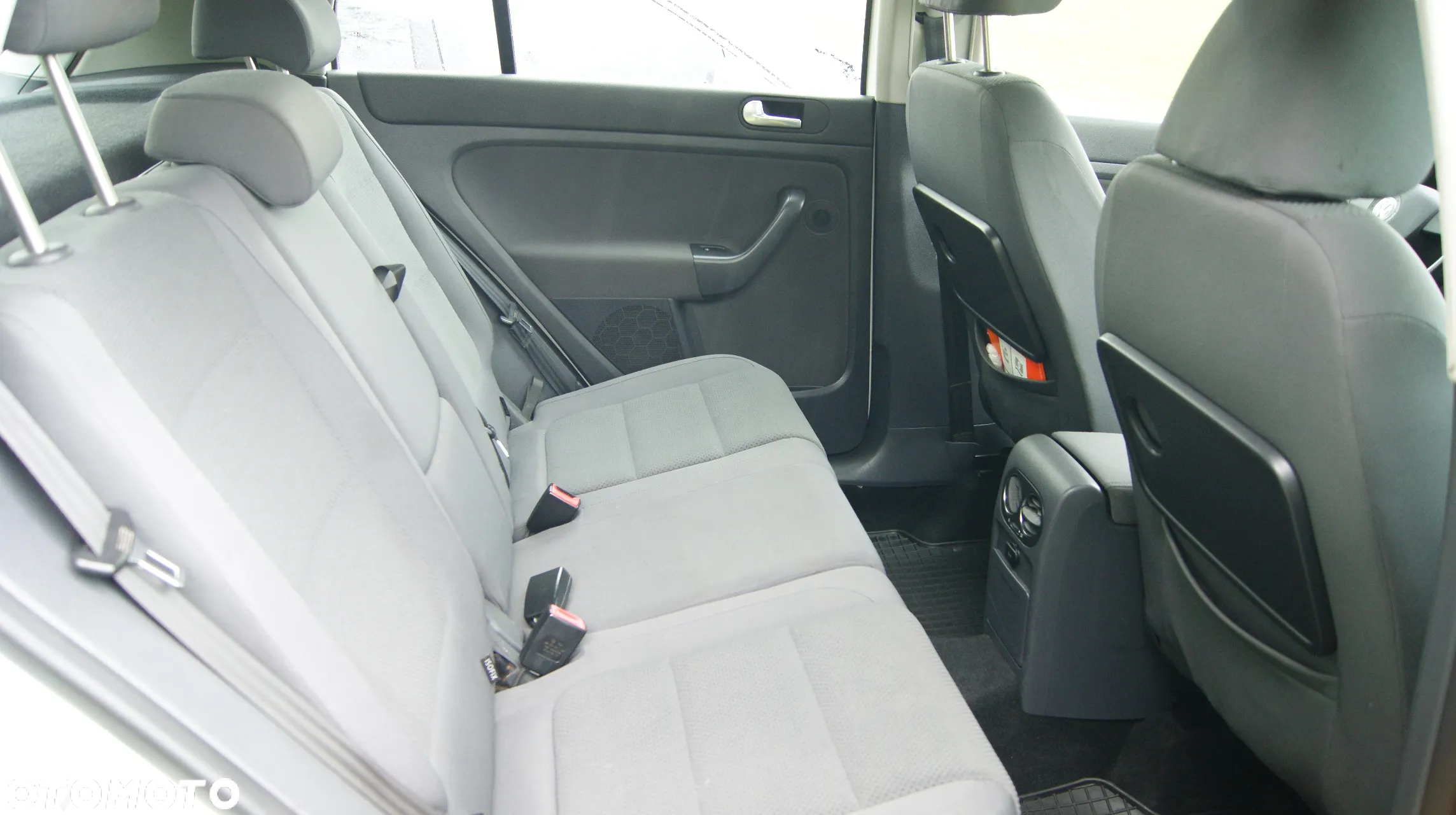Volkswagen Golf Plus 1.9 TDI Comfortline - 8
