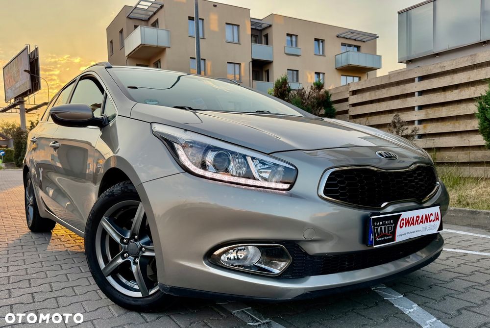 Kia Ceed 1.6 GDI Platinum Edition - 18