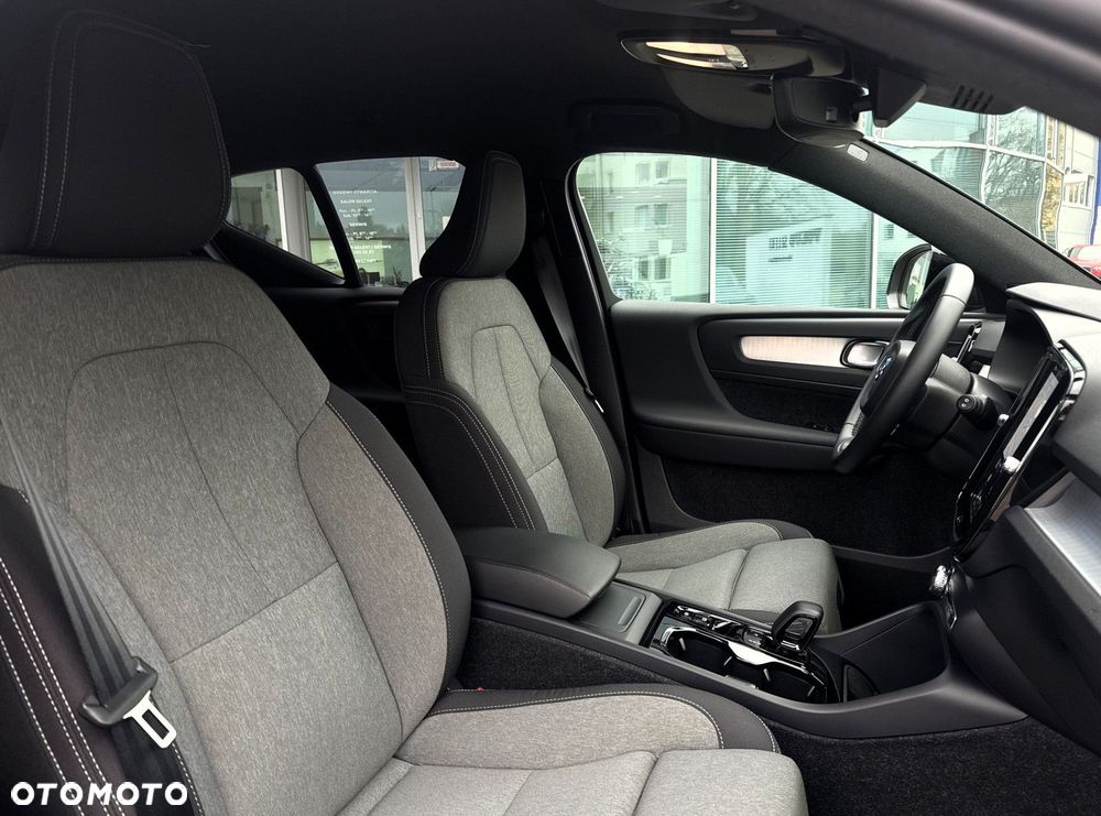 Volvo XC 40 - 29
