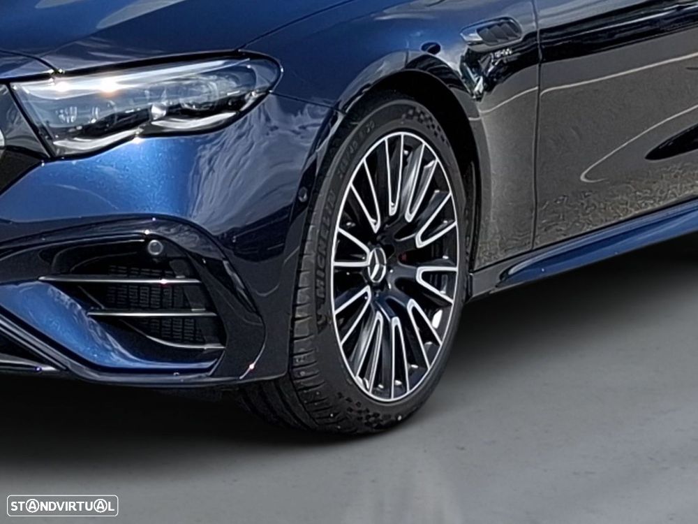 Mercedes-Benz E 53 AMG Hybrid 4Matic+ - 4