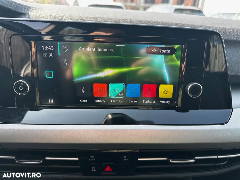 Volkswagen Golf - 10