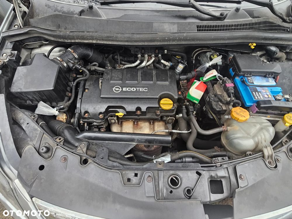 Opel Corsa 1.2 16V Enjoy - 23