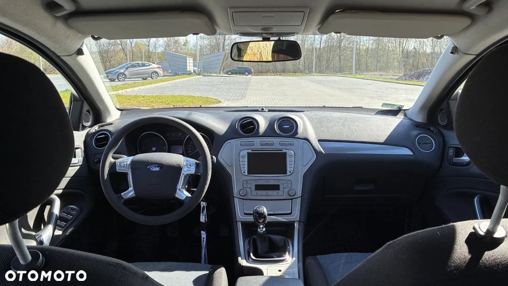 Ford Mondeo 1.8 TDCi Silver X - 8