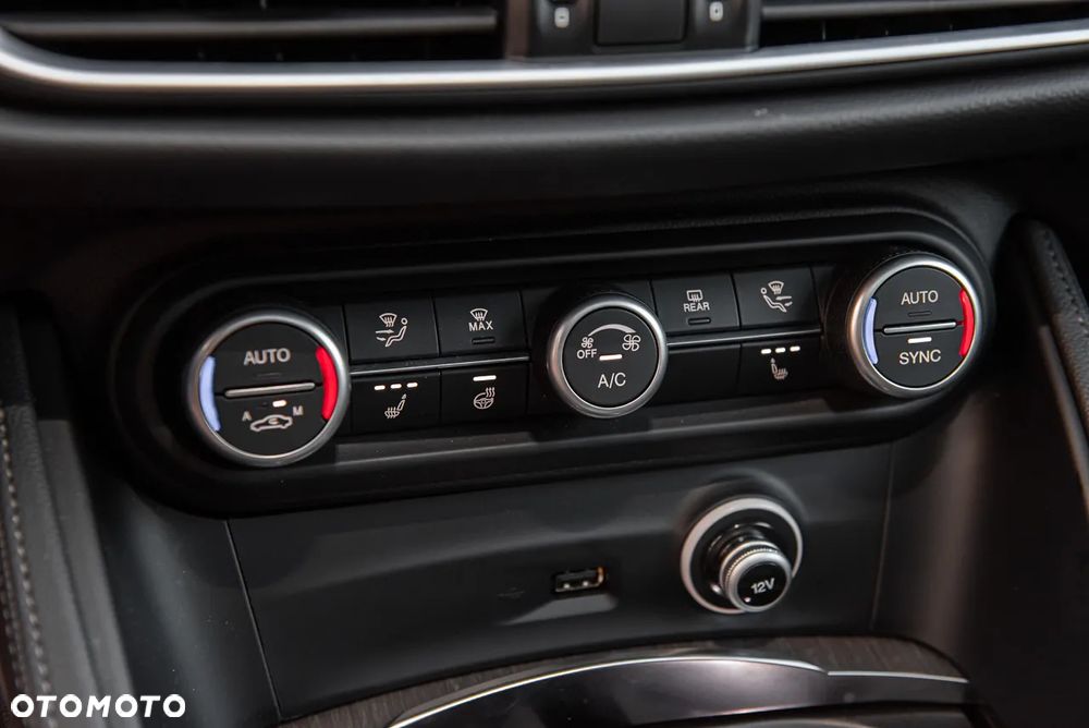 Alfa Romeo Stelvio 2.0 Turbo TI Q4 - 27