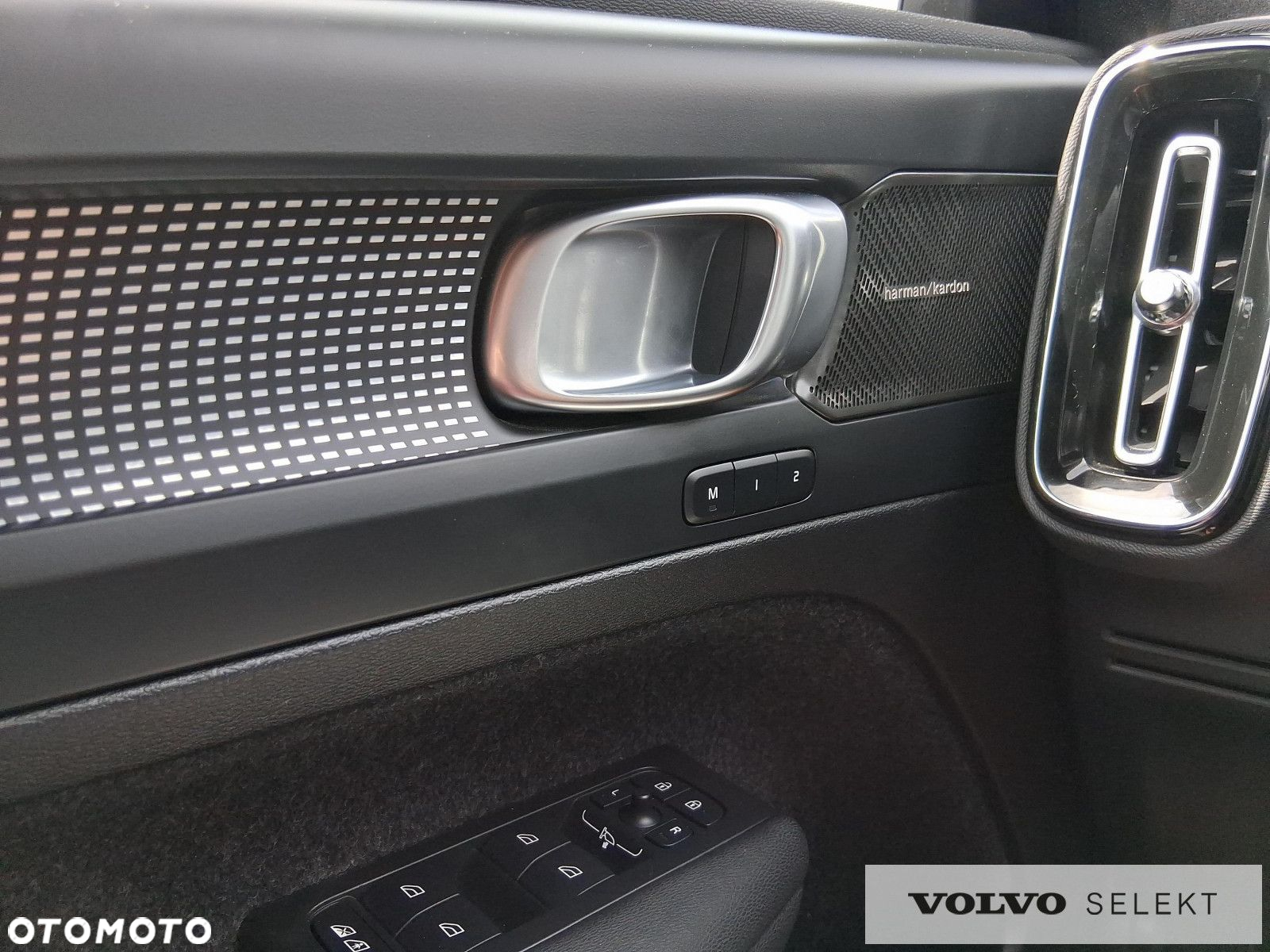 Volvo XC 40 - 11