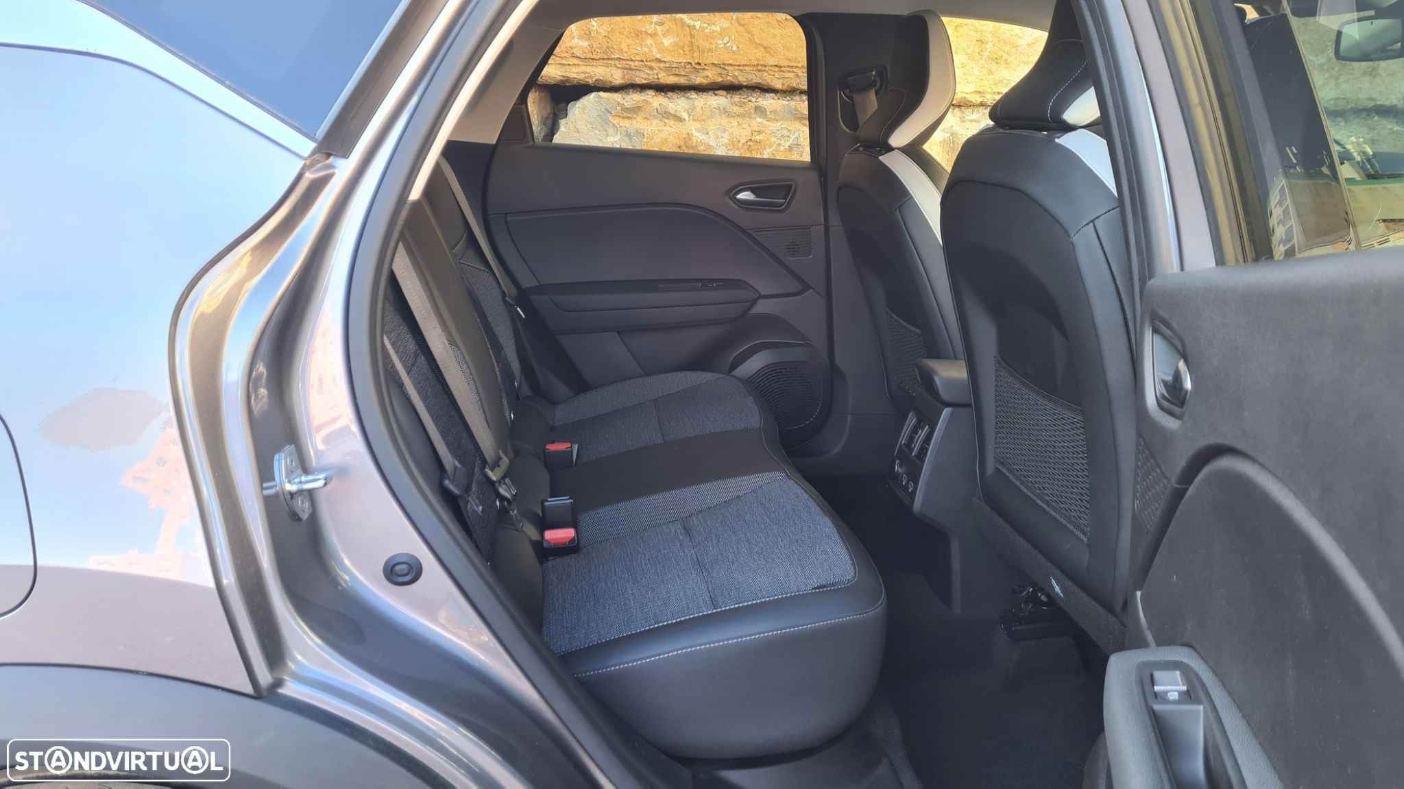 Renault Captur 1.6 E-Tech Plug-In Intens - 48